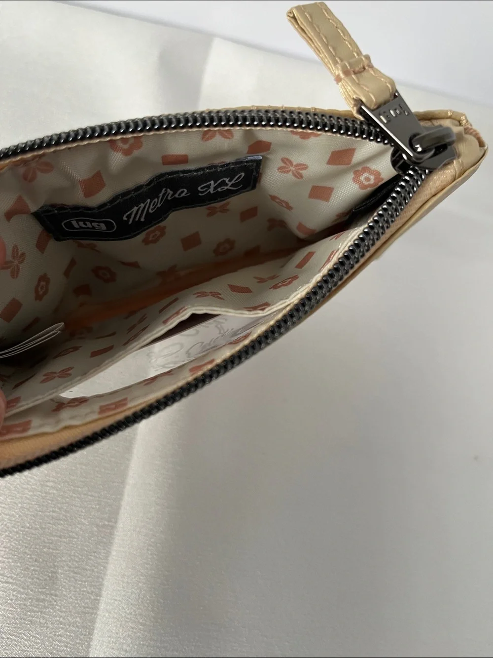 LUG - ** NWOT ** - Love Metro XL ID Pouch in Metallic Rose Gold